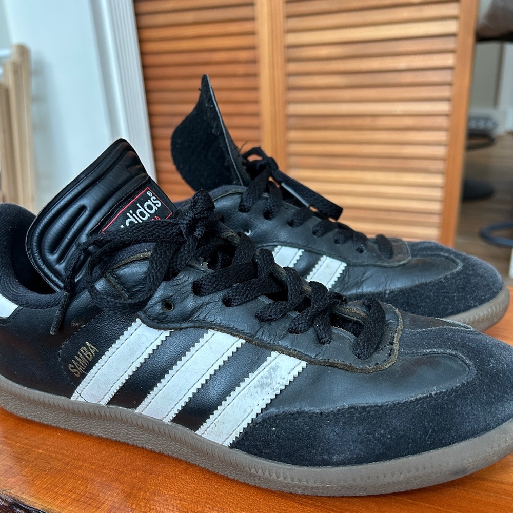 Adidas Samba Classic Black and White soccer shoe size 6.5
